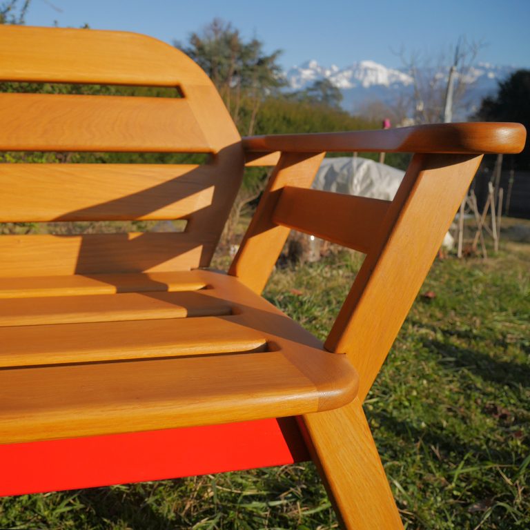 Read more about the article Garden meridian bench