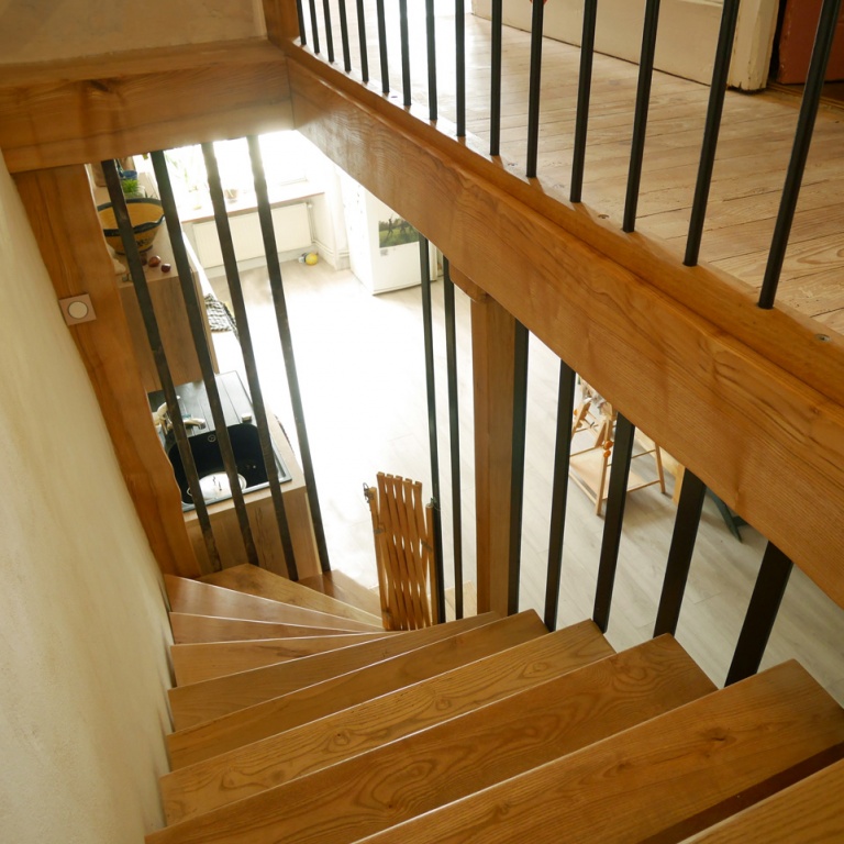 Read more about the article Stairwell and door wood claddings, ash